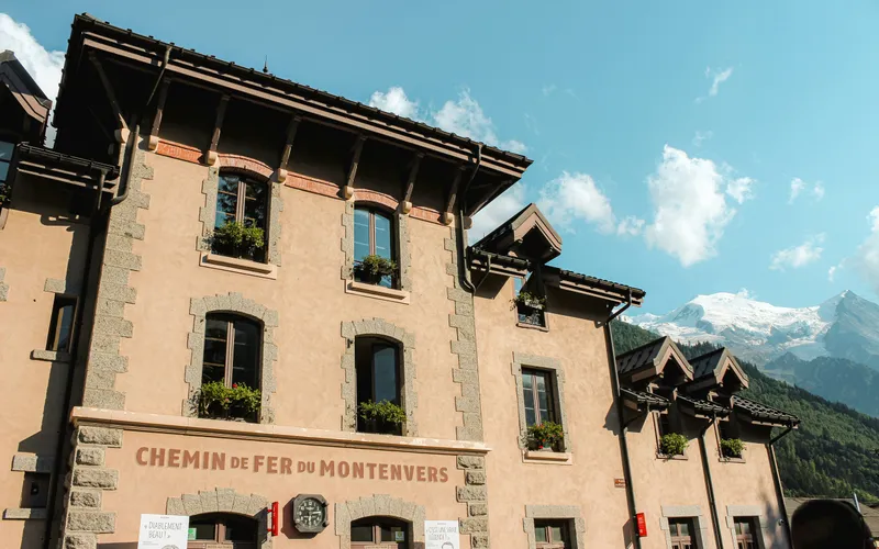 Studio podcast Chamonix – enregistrement professionnel face au Mont-Blanc